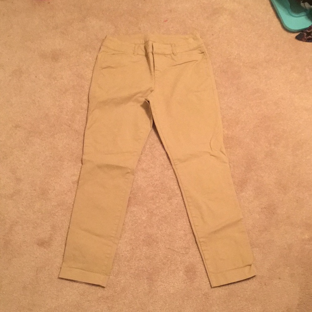 Women’s old navy pixie khakis size 6
